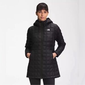 The North Face women’s ThermoBall Eco Parka-black-size Large